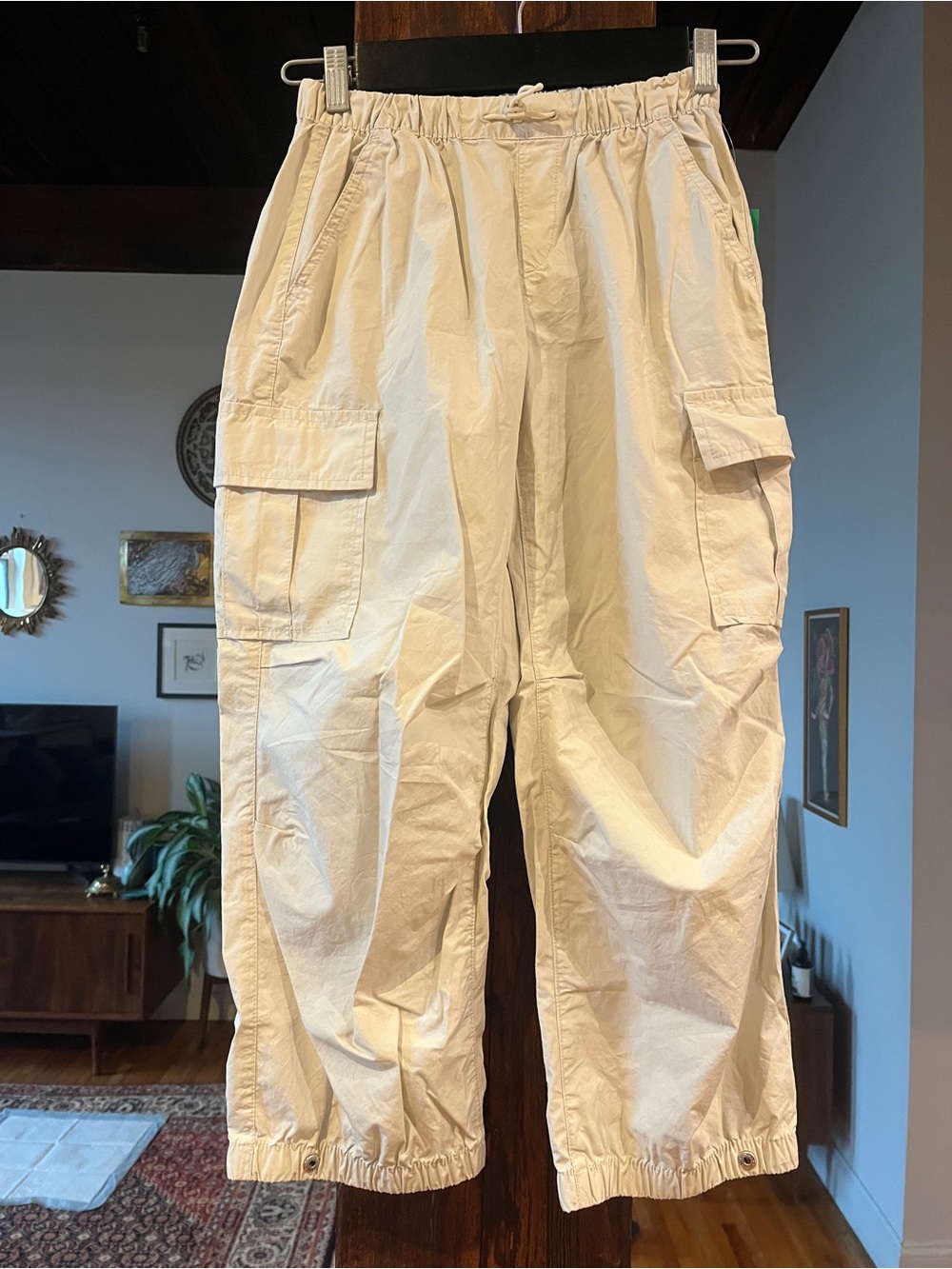 Gap kids lightweight cargo pants. NWT. Size L (10)